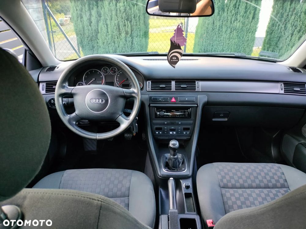 Audi A6 Limousine 2.4 - 2