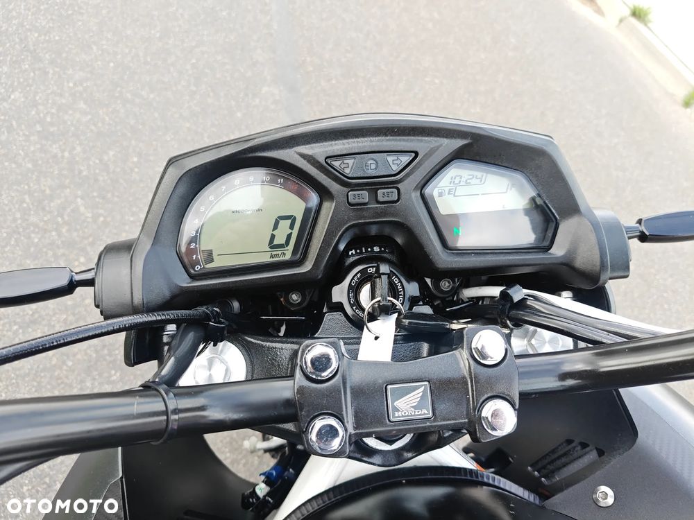 Honda CBF - 17