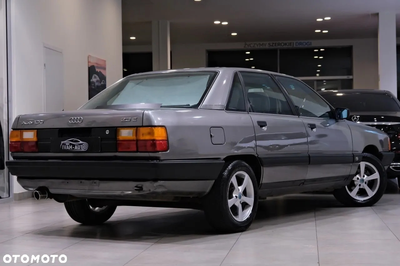 Audi 100 2.3 E - 9