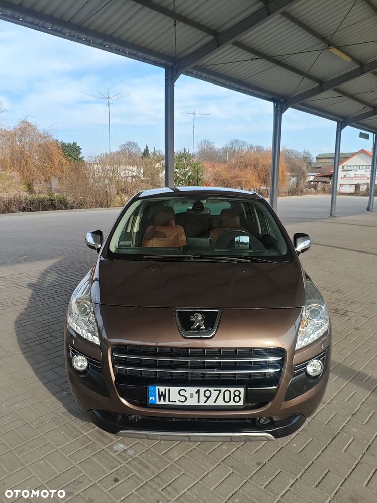 Peugeot 3008 Hybrid4 - 7