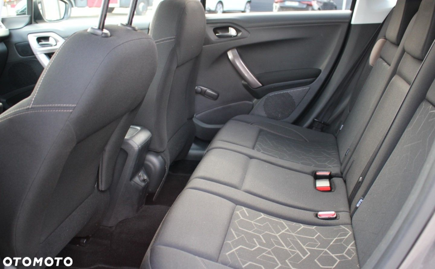 Peugeot 2008 - 17