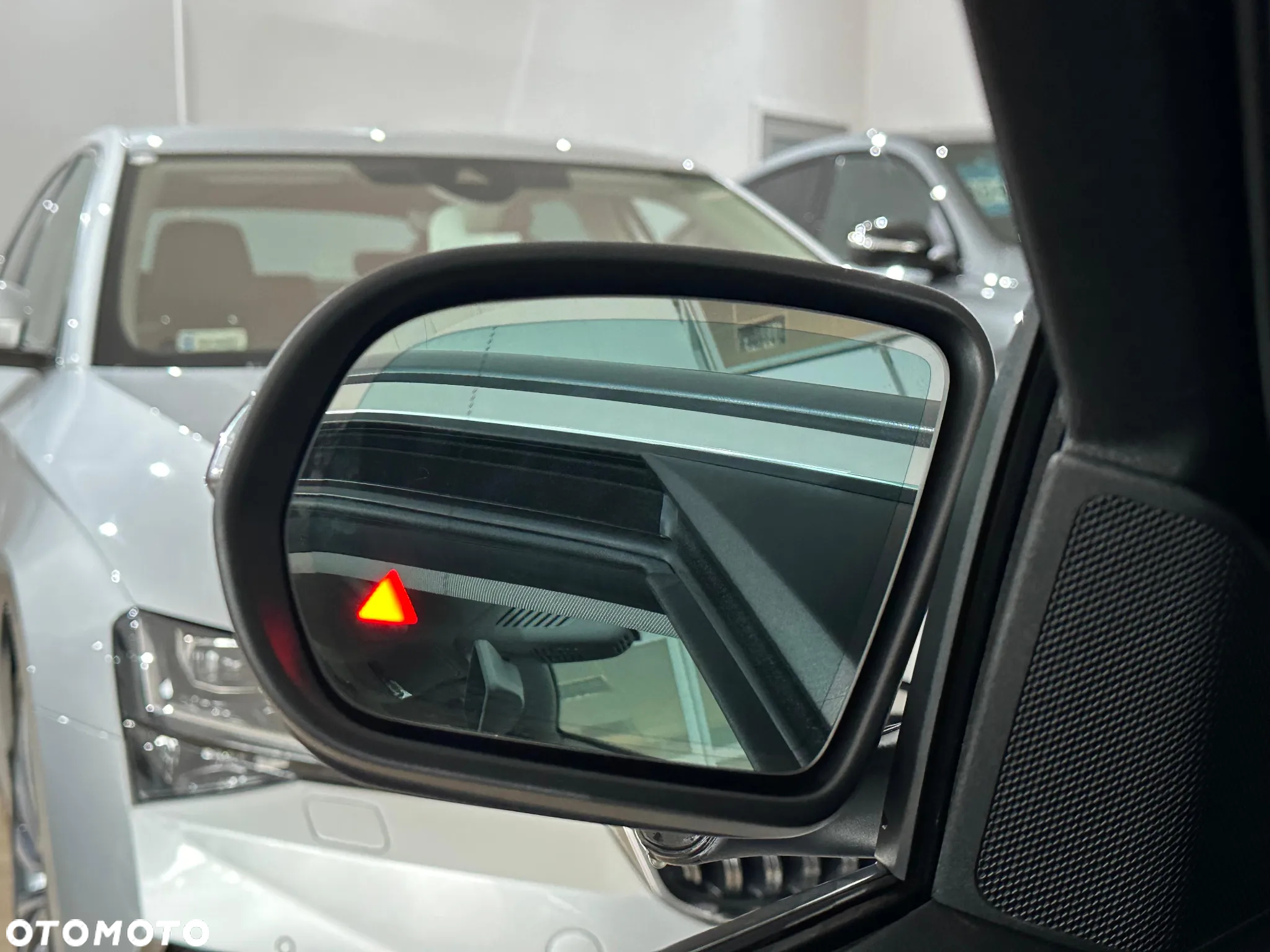 Mercedes-Benz Klasa C 180 9G-TRONIC - 35