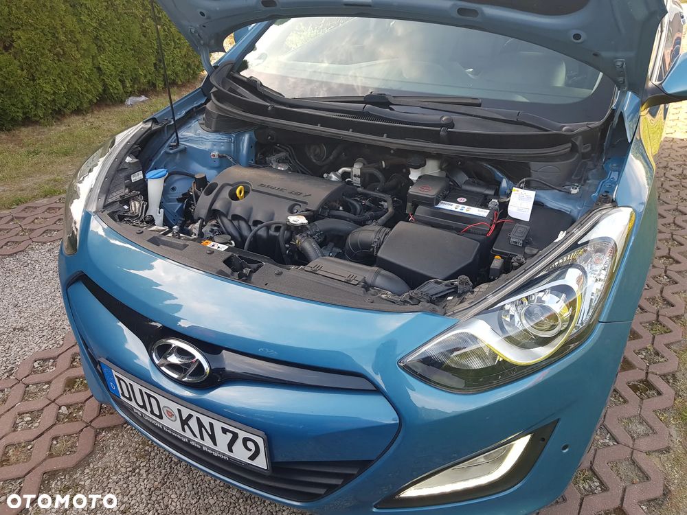 Hyundai i30 1.4 Trend - 18