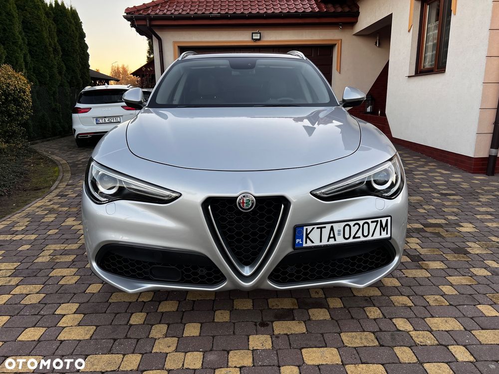 Alfa Romeo Stelvio 2.0 Turbo 16V AT8-Q4 Competizione - 6