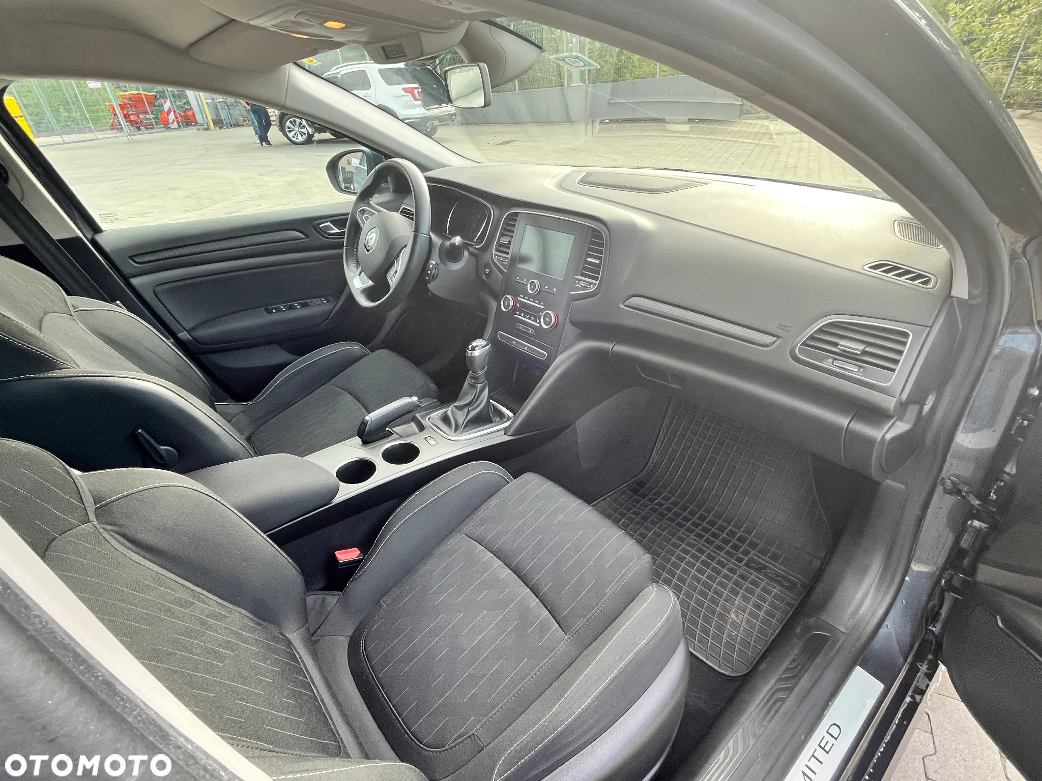 Renault Megane 1.3 TCe FAP Limited - 21