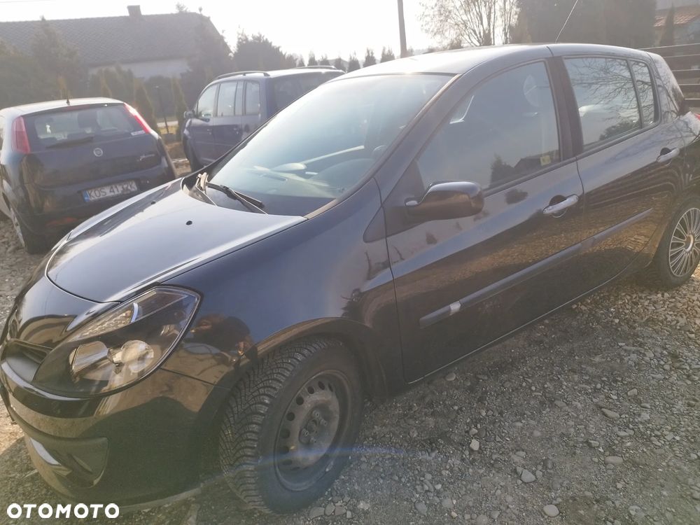 Renault Clio - 6