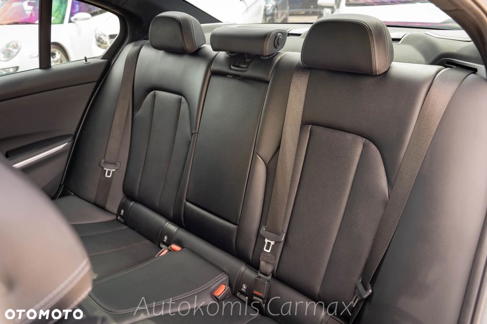 BMW Seria 3 M340i xDrive sport - 35