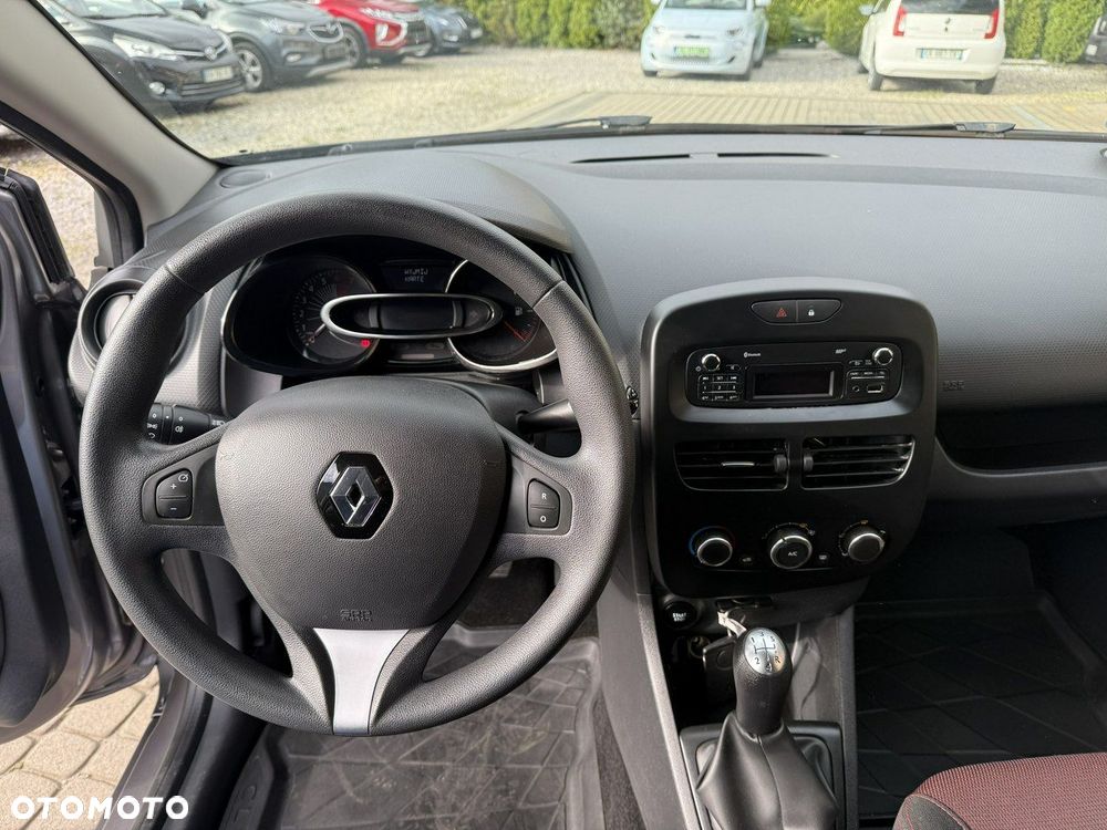 Renault Clio 1.2 16V Life - 15