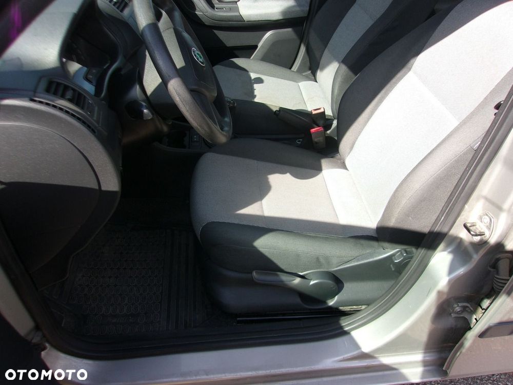 Skoda Fabia 1.2 12V Ambition Plus - 12