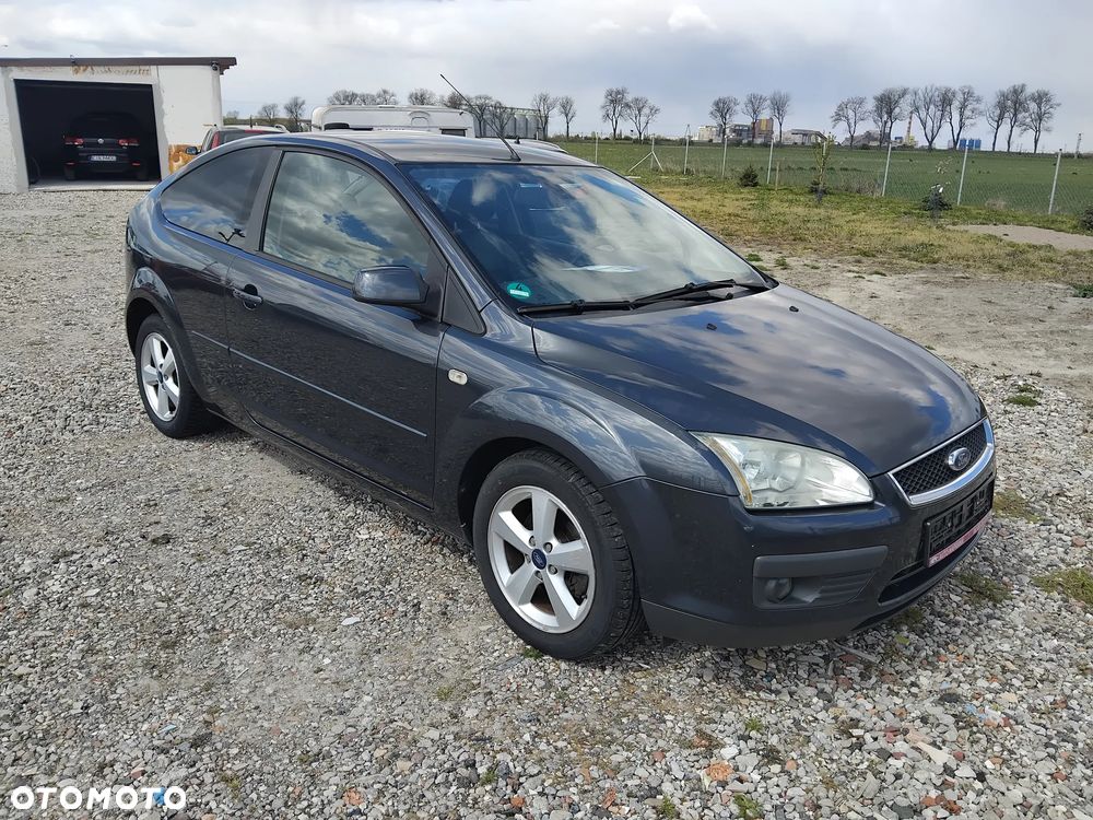 Ford Focus 1.6 16V Trend - 1