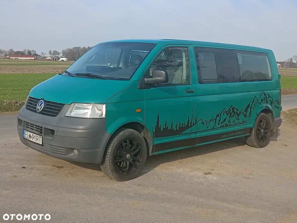 Volkswagen Caravelle - 3
