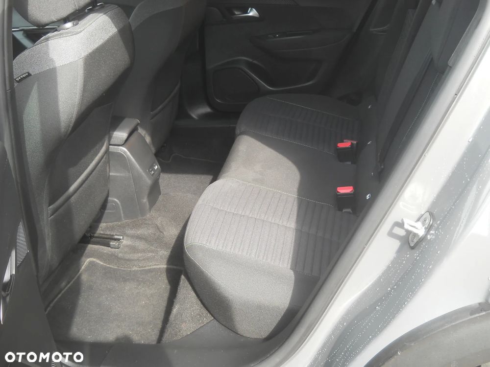 Peugeot 2008 156 Active - 10