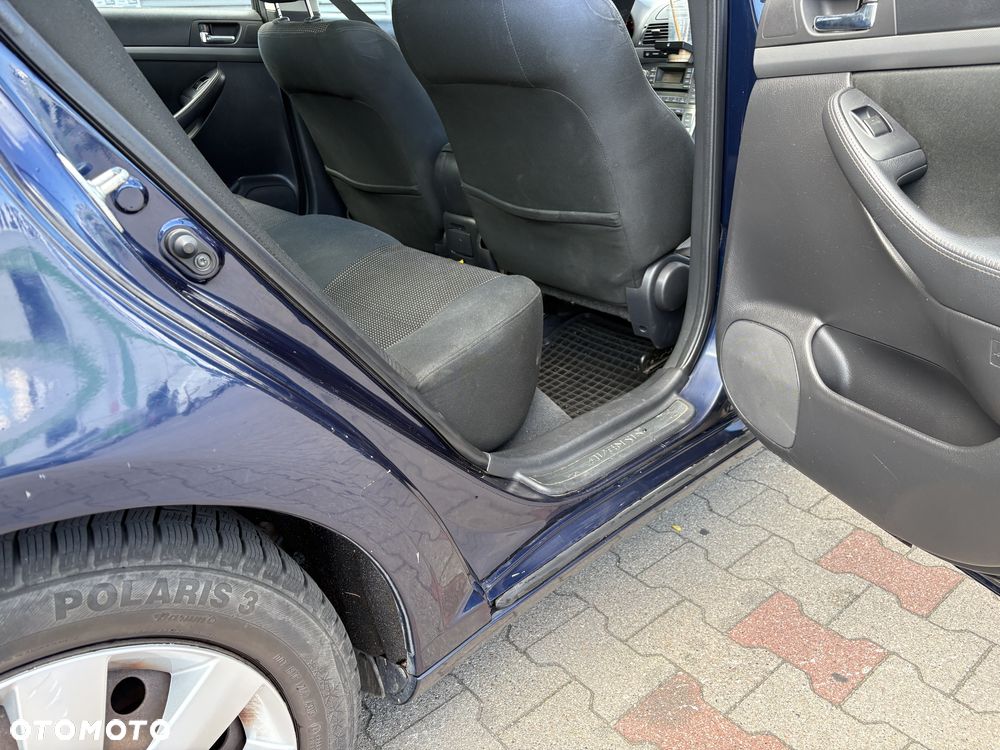 Toyota Avensis 1.8 VVT-i Sol - 6