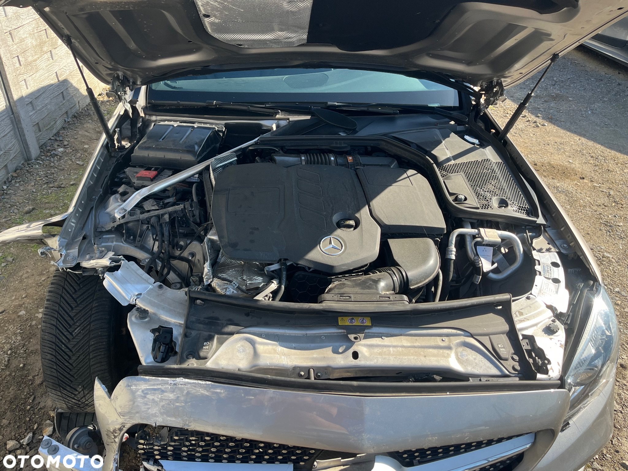 Mercedes-Benz Klasa C 220 d 4Matic T 9G-TRONIC AMG Line - 26
