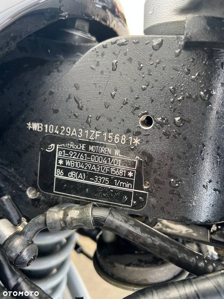 BMW R - 7