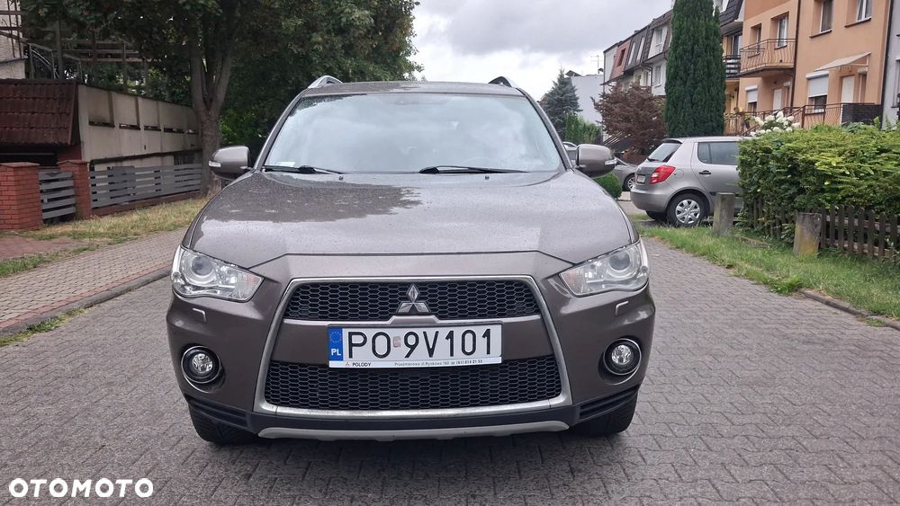 Mitsubishi Outlander 2.0 DID Intense - 2