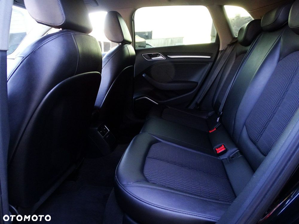 Audi A3 Sportback - 36