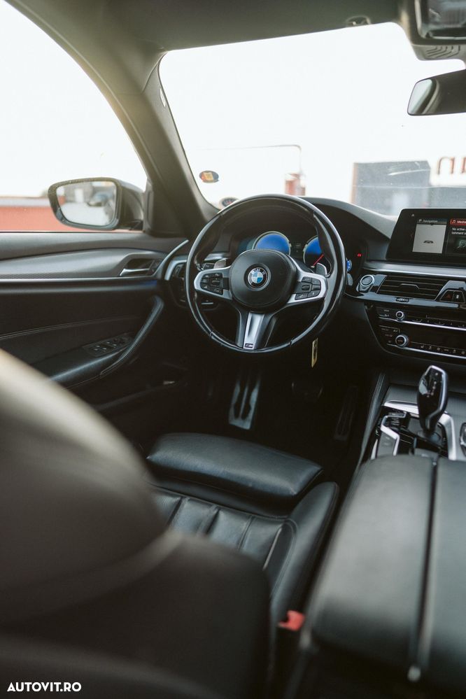 BMW Seria 5 520d AT - 11