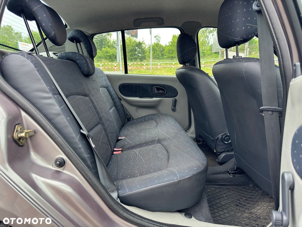 Renault Thalia 1.5 dCi Expression - 28
