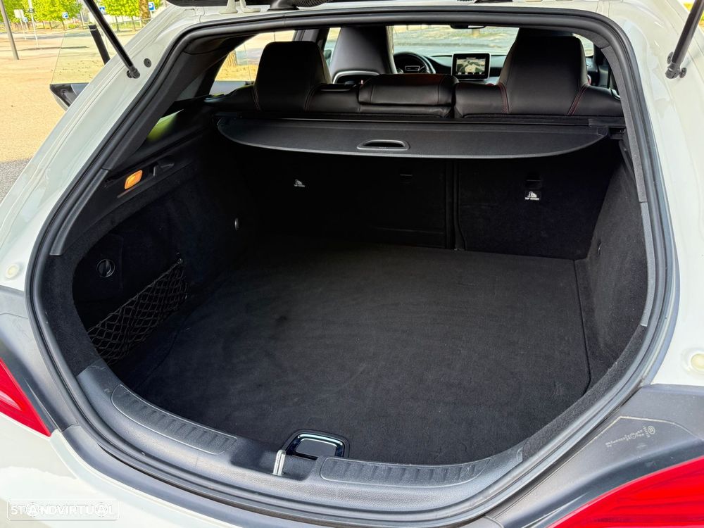 Mercedes-Benz CLA 200 (CDI) d 4Matic 7G-DCT AMG Line - 23