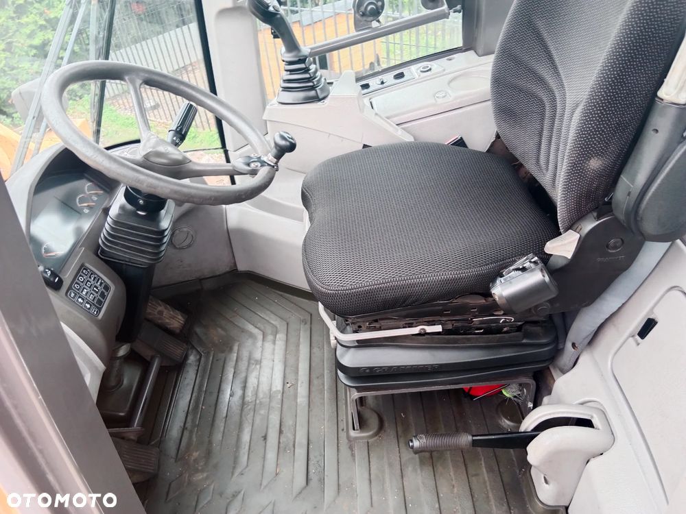 Volvo L45G - 9
