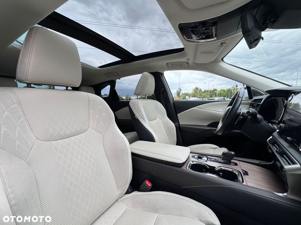 Lexus RX - 11