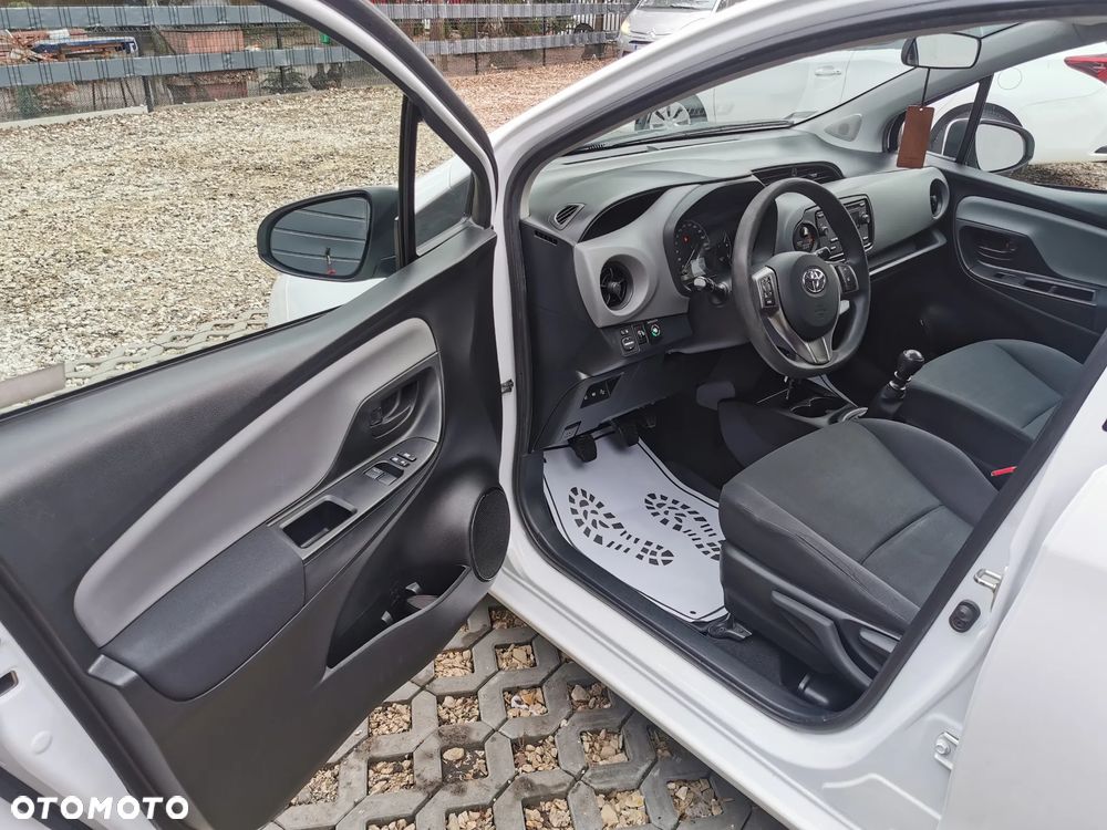Toyota Yaris 1.5 Active - 11