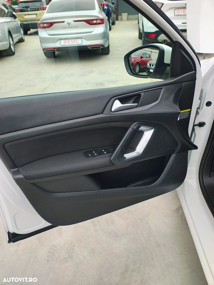 Peugeot 308 PureTech 130 GPF Stop & Start Allure Pack - 13