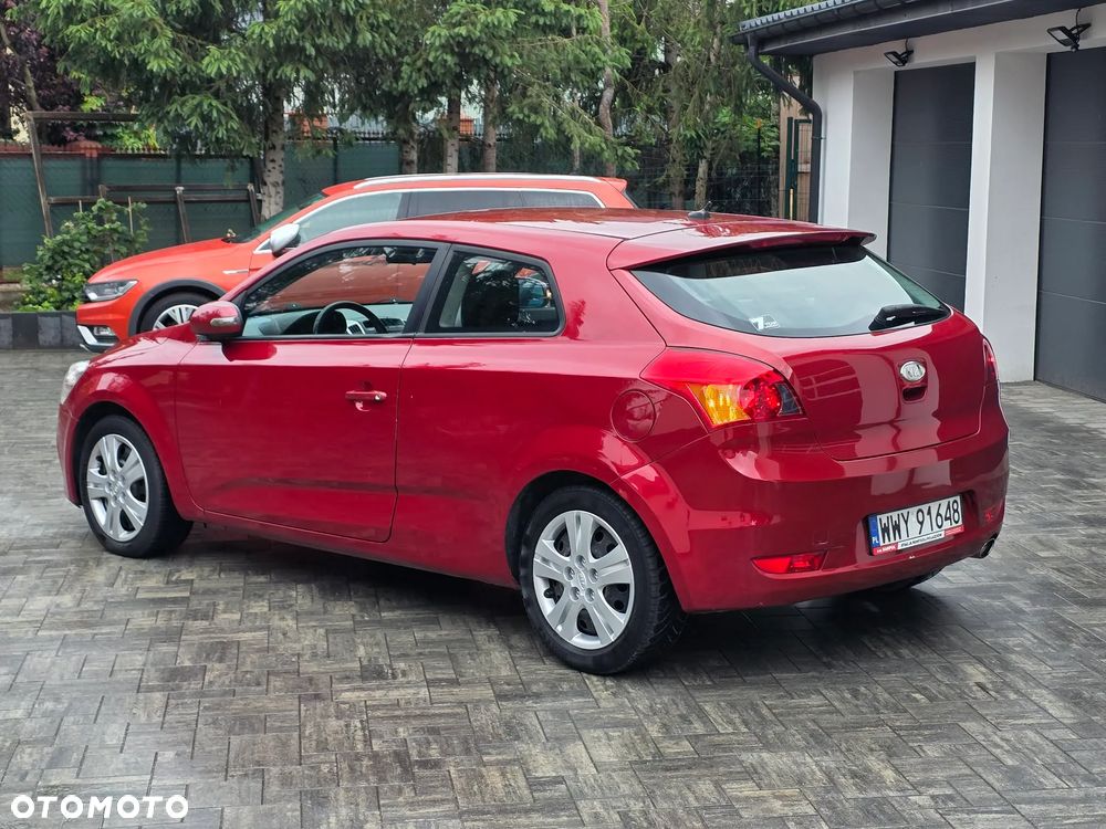 Kia ProCeed - 9