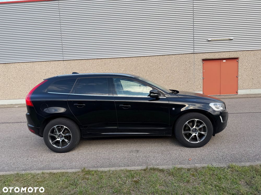 Volvo XC 60 D3 Drive-E Ocean Race - 15