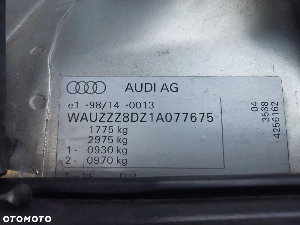Audi A4 Limousine - 9