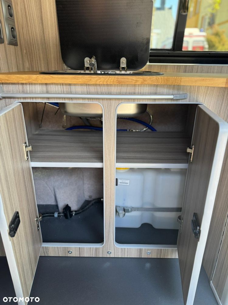 Volkswagen Transporter Caravelle DSG Lang Comfortline - 25