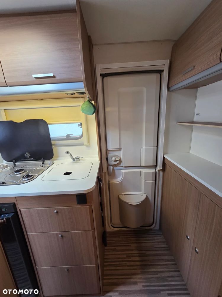 Adria Aviva 300dt - 20