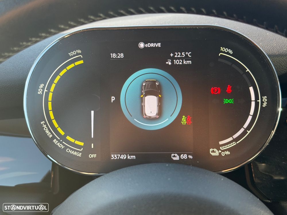 MINI 3 Portas Cooper SE Essential - 16