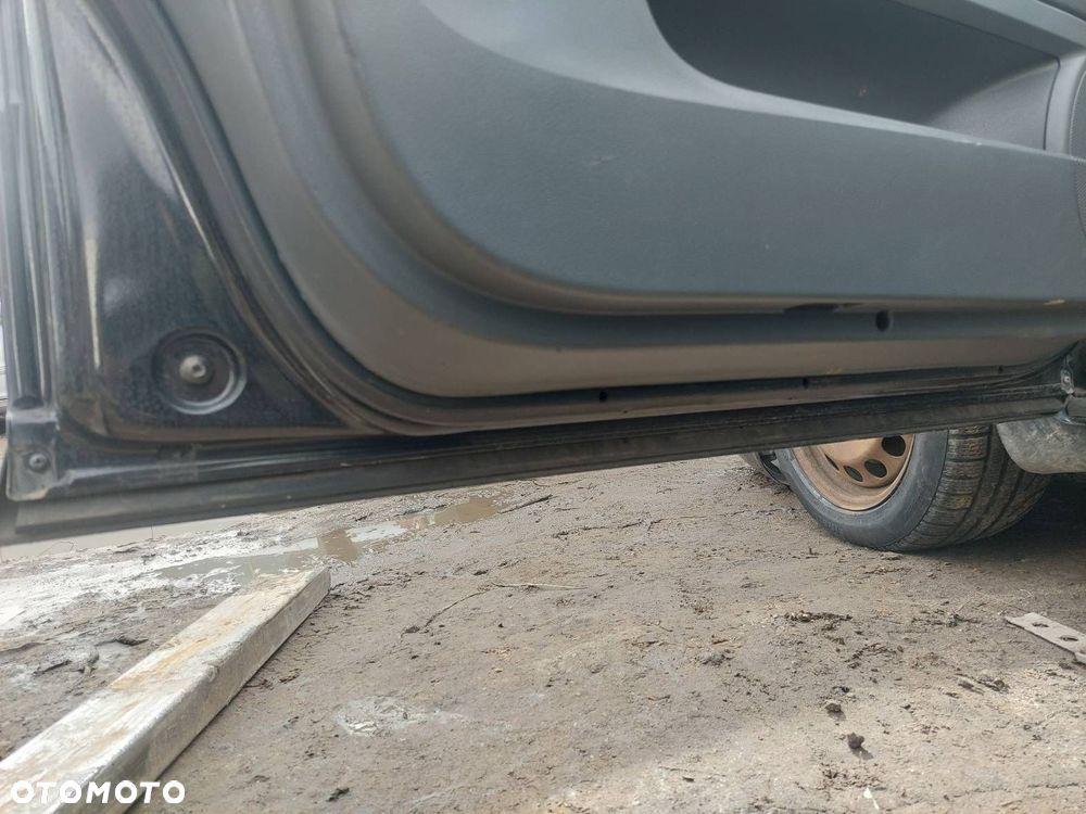 DRZWI KOMPLETNE LEWY PRZÓD SEAT EXEO I LC9Z - 4