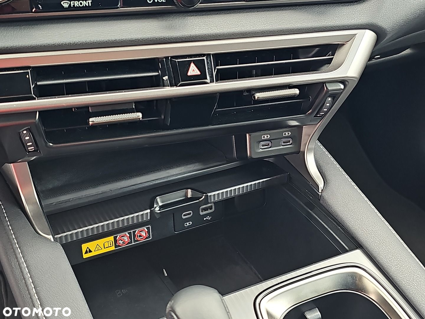 Lexus RX - 23