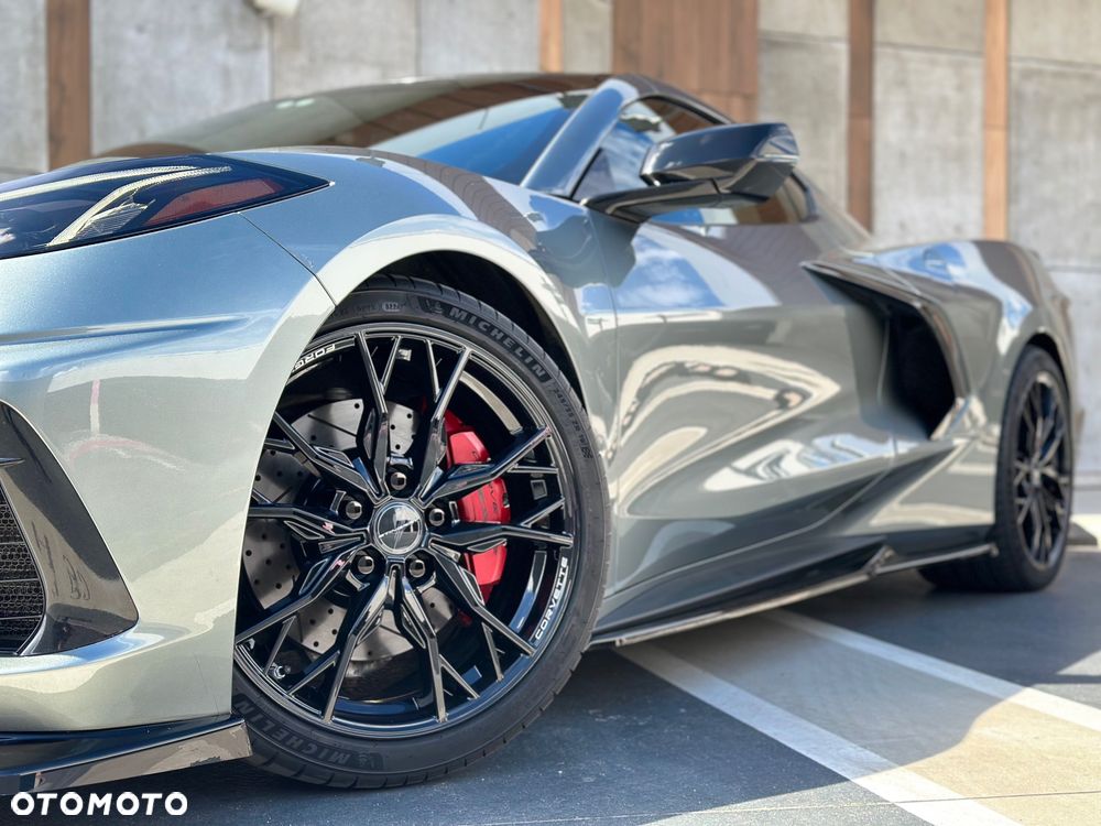 Chevrolet Corvette - 13