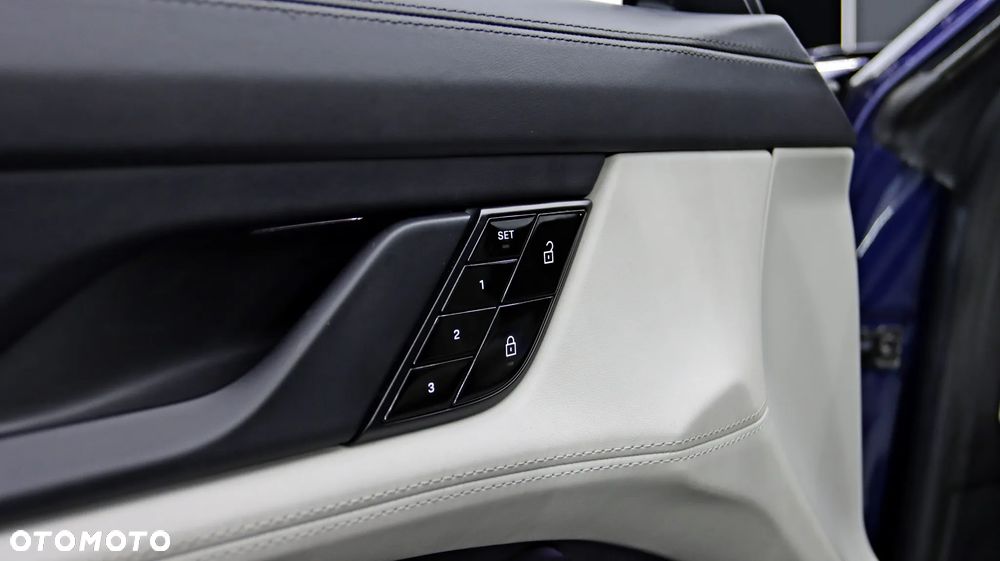 Porsche Taycan Turbo Sport Turismo - 22