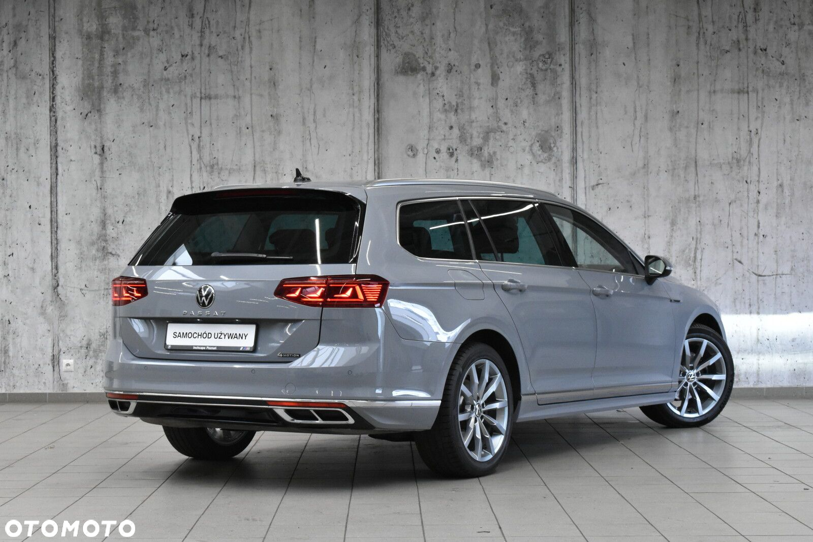 Volkswagen Passat - 2