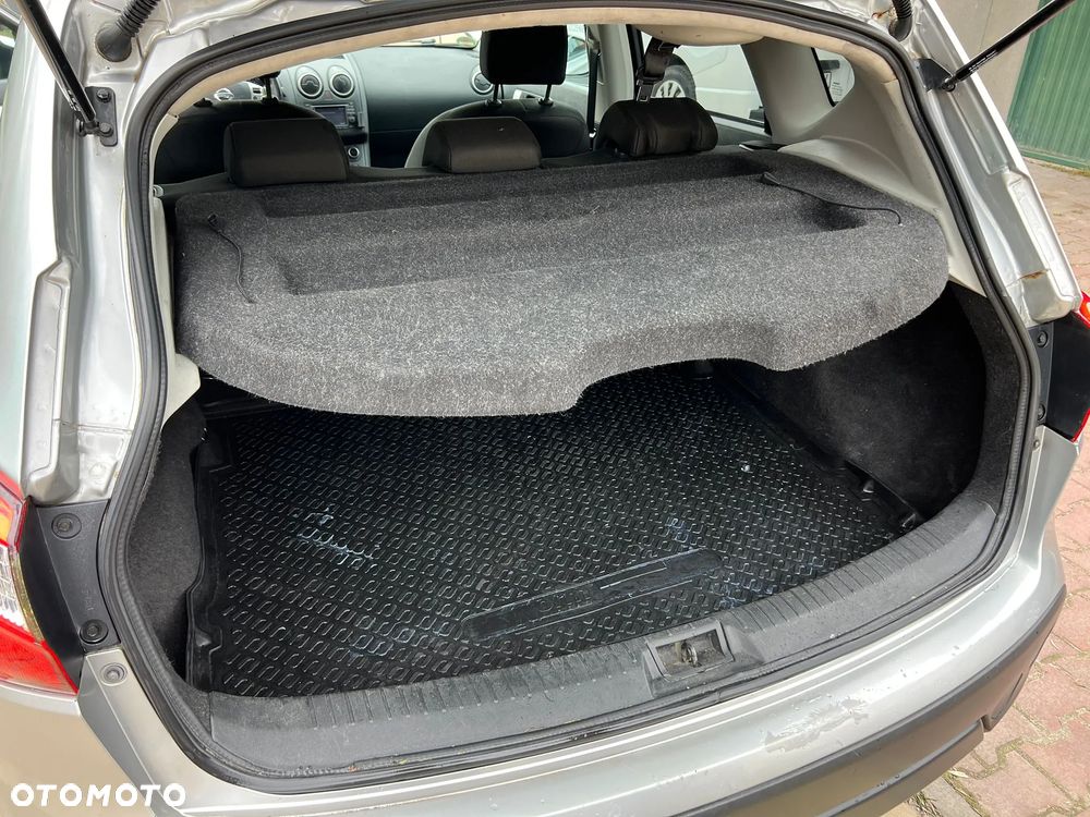 Nissan Qashqai 2.0 360 - 19