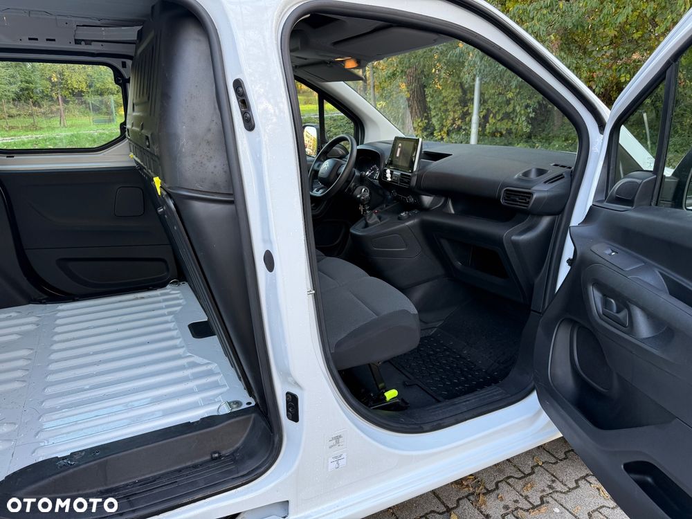Citroën BERLINGO DANGEL - 12