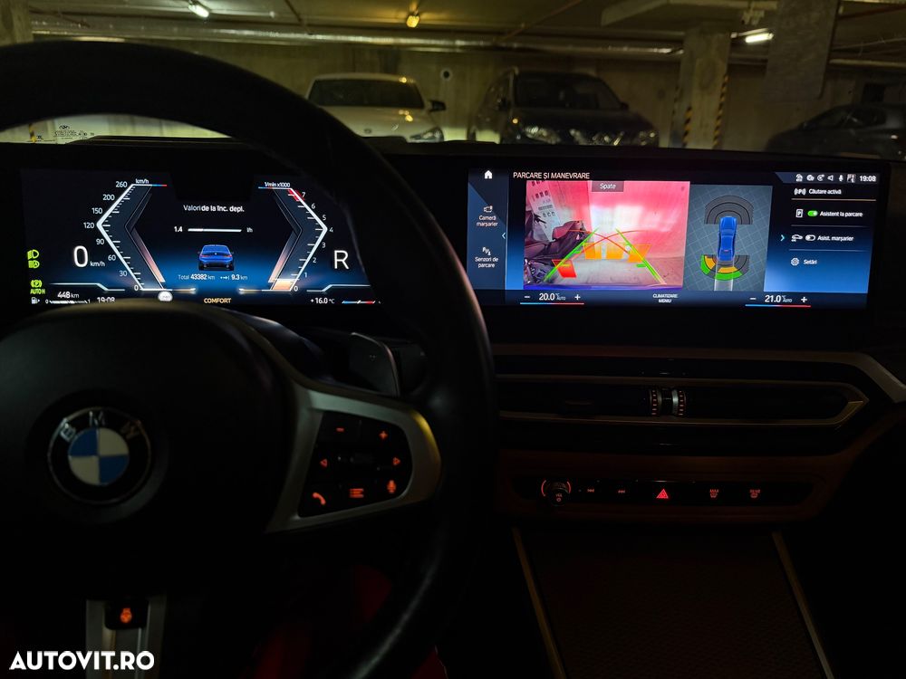 BMW Seria 3 320i xDrive AT - 33