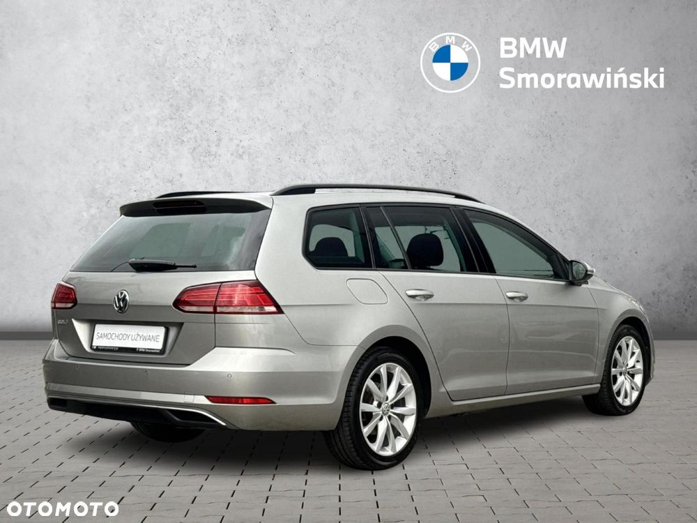 Volkswagen Golf - 5