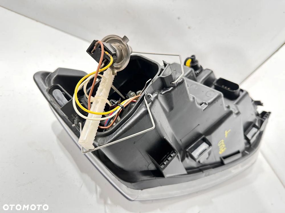 Lampa reflektor L Volkswagen Polo V - 10