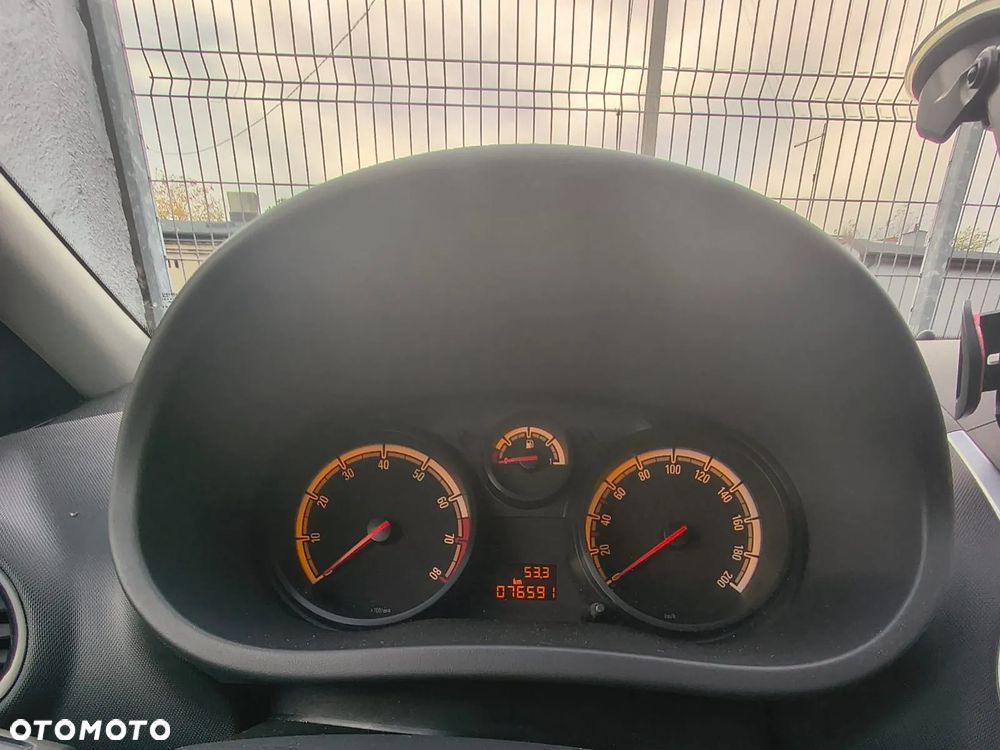 Opel Corsa - 11