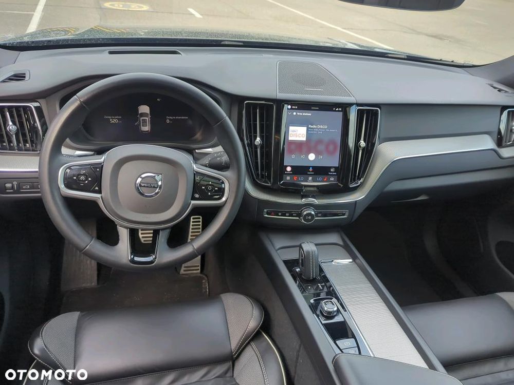 Volvo XC 60 T6 Plug-In Hybrid AWD Ultra Dark - 6