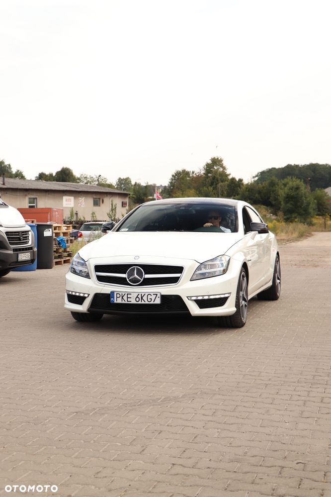 Mercedes-Benz CLS - 23