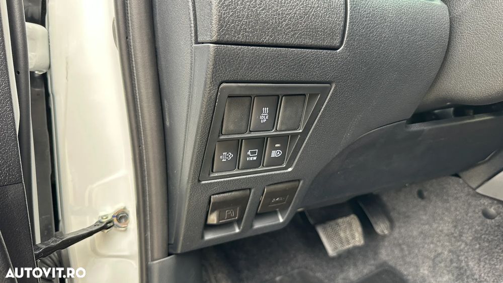 Toyota Hilux 2.8D 204CP 4x4 Double Cab AT MHEV Invincible Color Edition (3E5) - 22