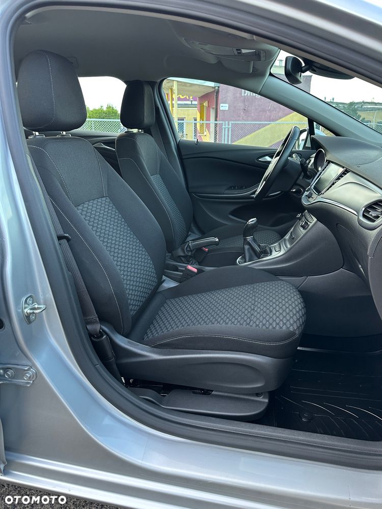 Opel Astra 1.6 CDTI Sport - 22