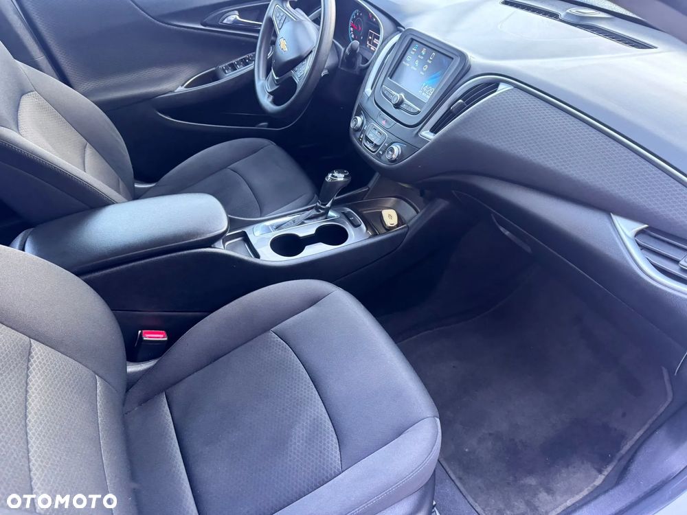 Chevrolet Malibu - 22